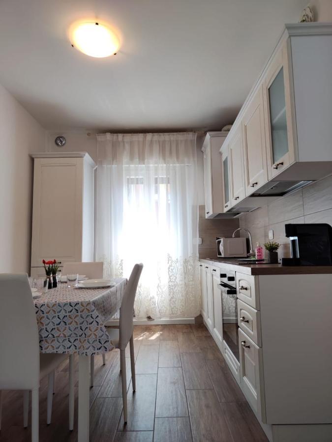Sweet Apartment - Centre بسكييرا ديل غاردا المظهر الخارجي الصورة
