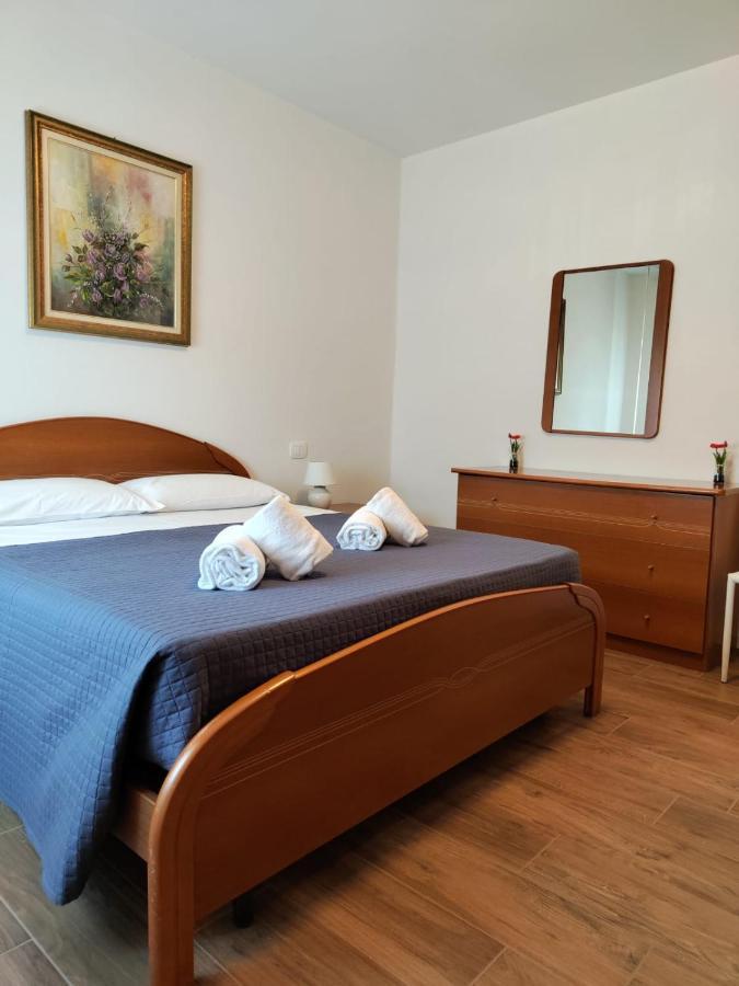 Sweet Apartment - Centre بسكييرا ديل غاردا المظهر الخارجي الصورة